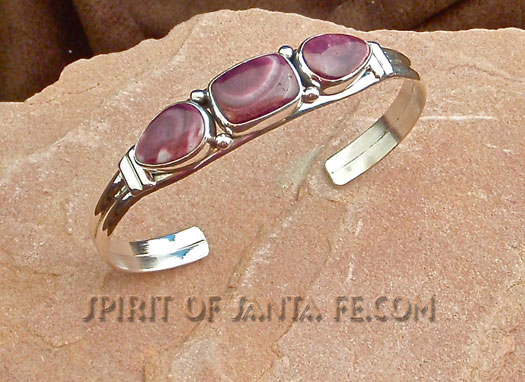 Silver Band Bracelet with Purple Spiny Oyster Silver Band Bracelet with Purple Spiny Oyster