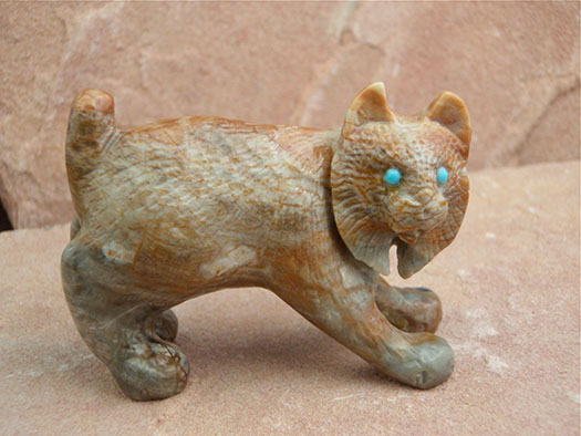Zuni Hand-carved Bobcat Fetish