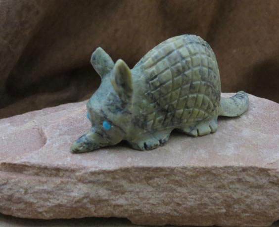 Zuni Hand-carved Armadillo Fetish carving