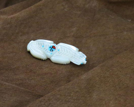 Zuni Hand-carved Mother of Pearl Badger