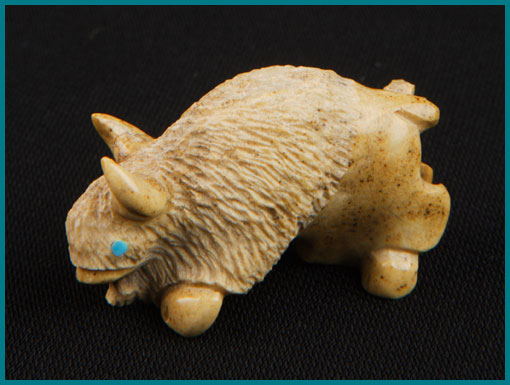 Zuni Hand-carved Buffalo Fetish