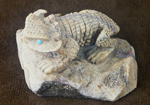 Zuni Hand-carved Lizard Fetish