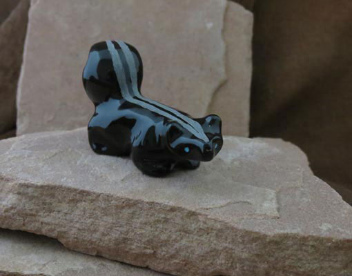 Zuni Hand-carved Skunk Fetish